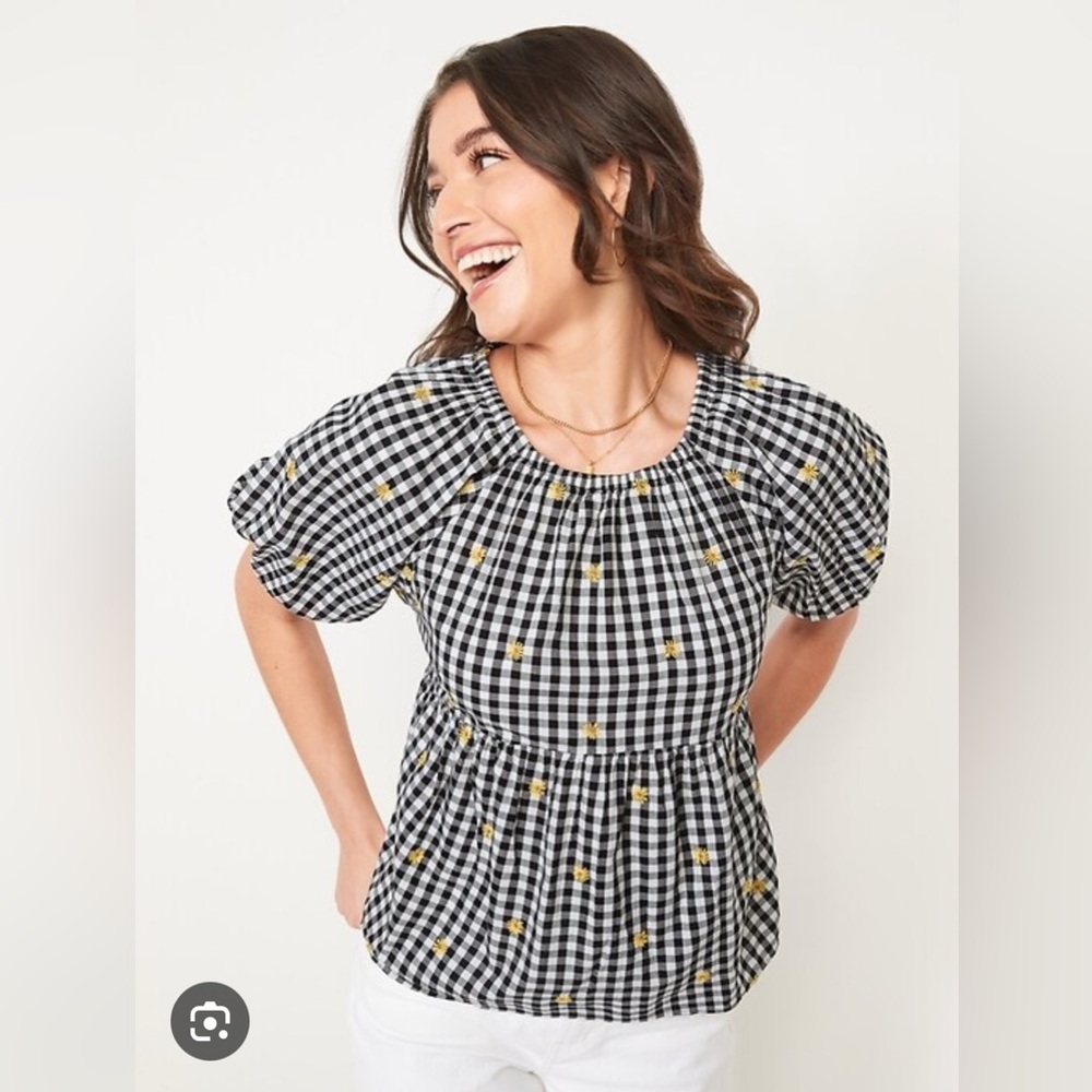 Old Navy's Puff-Sleeve Gingham Babydoll Swing Blouse S